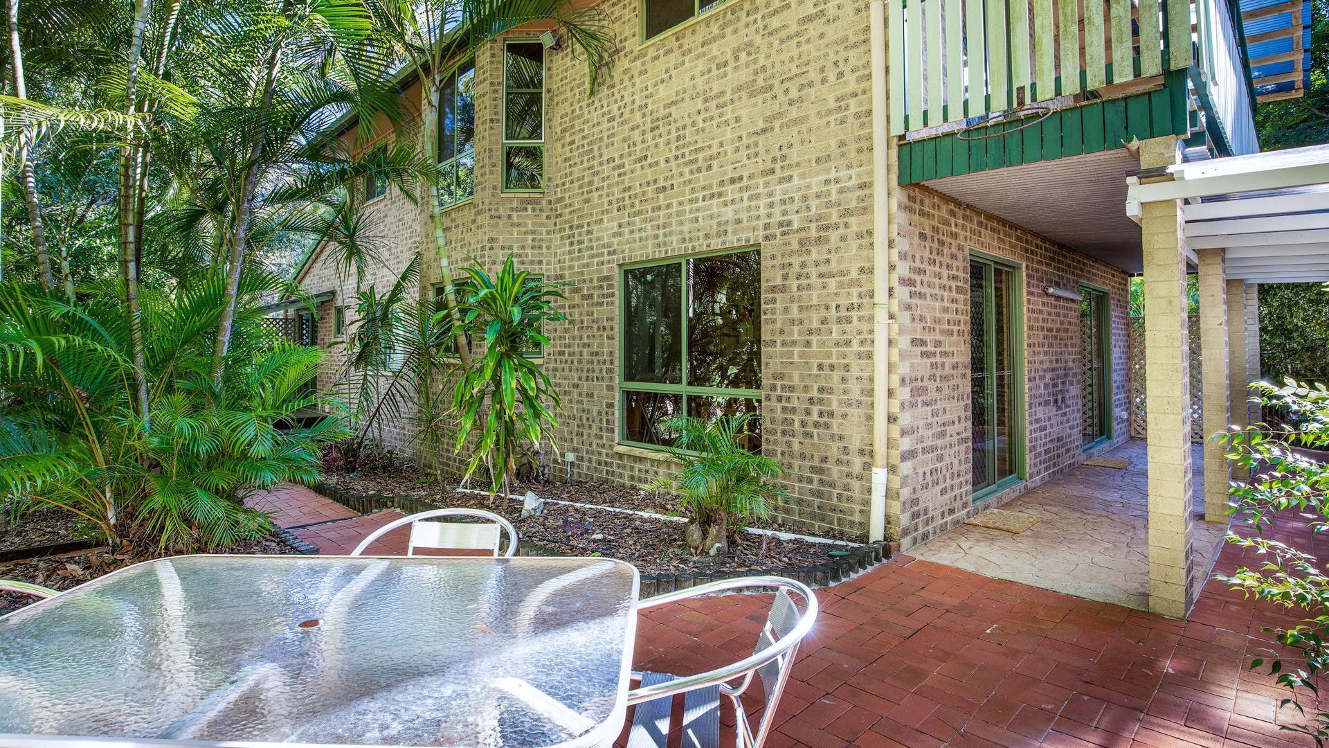 Amaroo - Rainbow Shores. Room For Everyone! Walk to the Beach! Pool — image 2