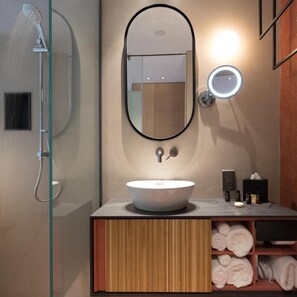 Bathroom - Indigo Hotel - Adults Only (Larnaca)