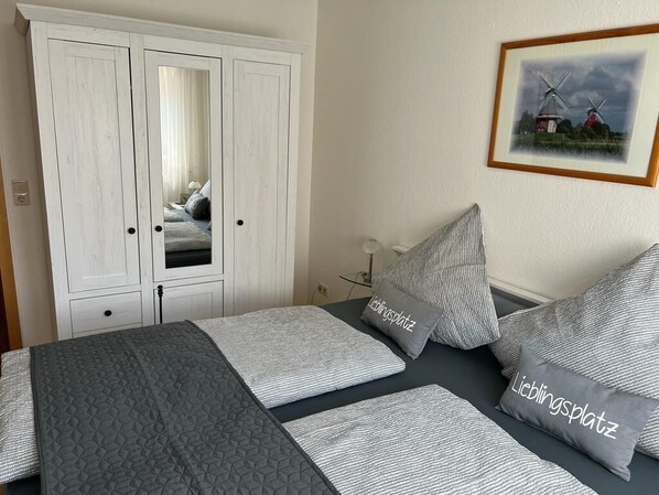 1 chambre, fer et planche à repasser, Wi-Fi, literie fournie
