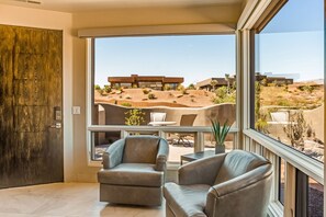 Interior - Lovely desert casita with fireplace, patio & access to pool/hot tub (St. George)