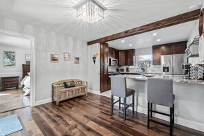 Fridge, microwave, oven, stovetop - Perfection (Boynton Beach)