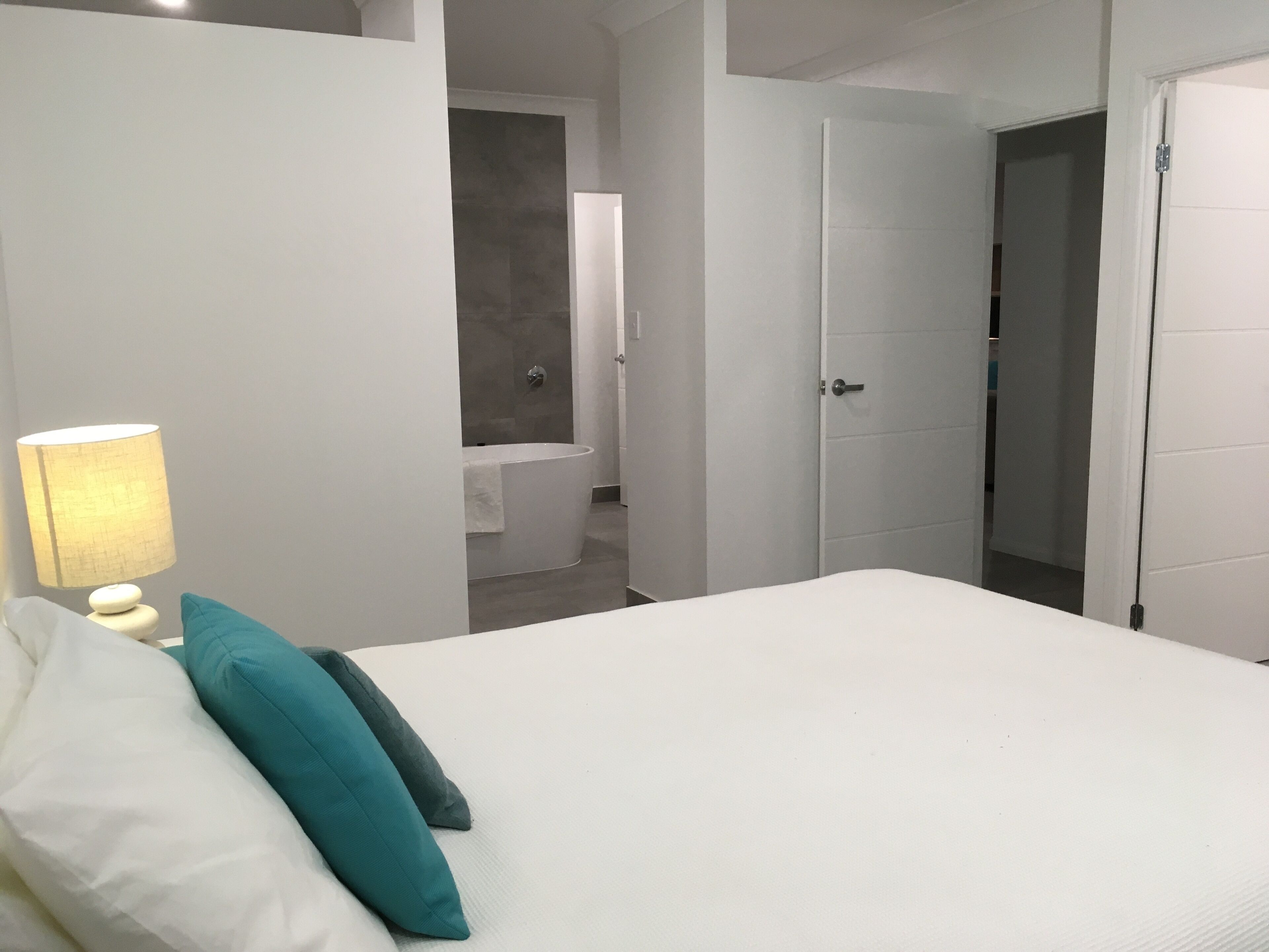 Heated pool for 2 seaside@Palm Cove — image 10