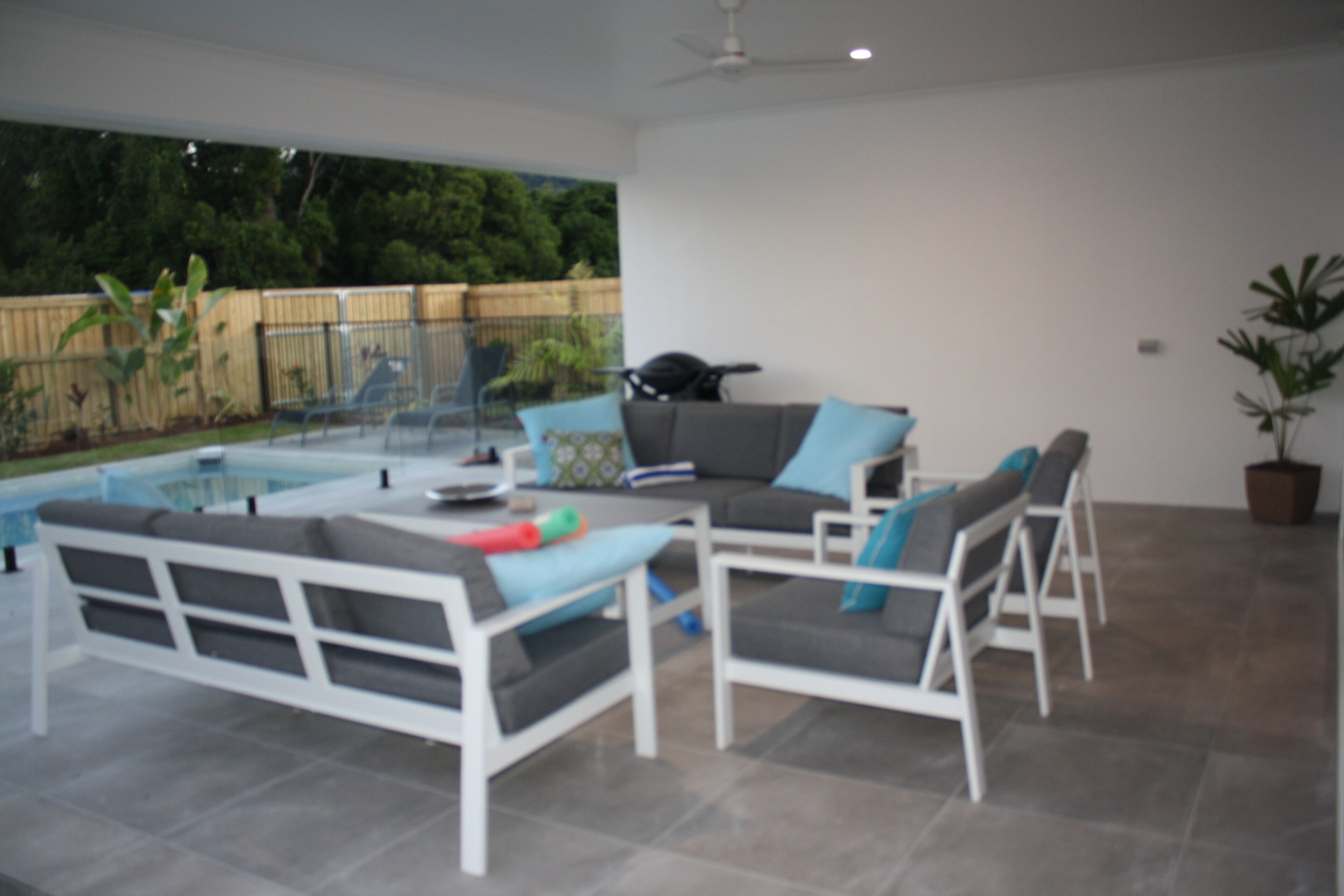 Heated pool for 2 seaside@Palm Cove — image 24
