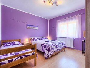 5 bedrooms, iron/ironing board, WiFi - Vacation home Melian by Interhome (Barban)