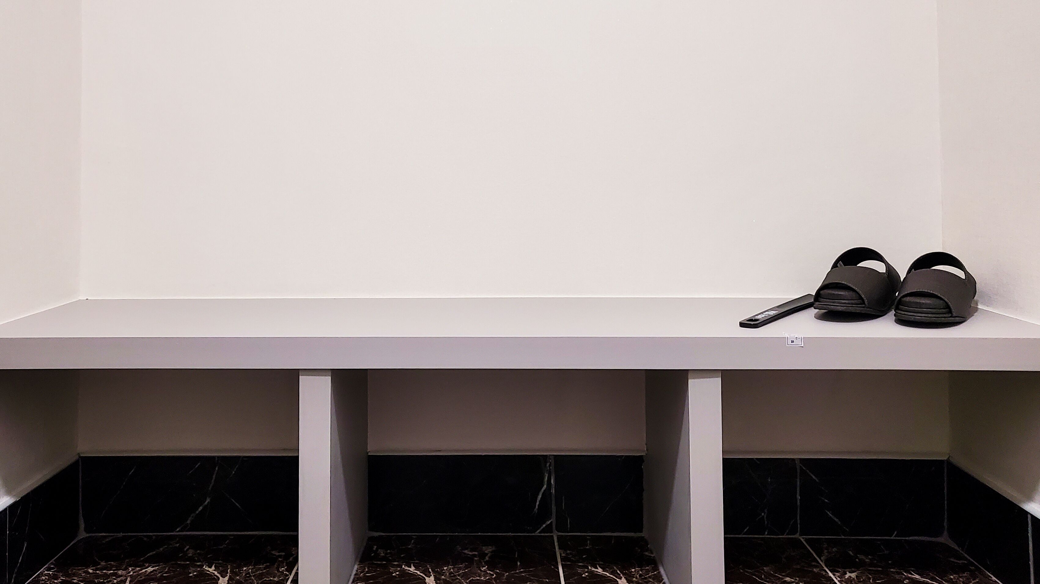 premium bedding, down duvets, in-room safe, desk