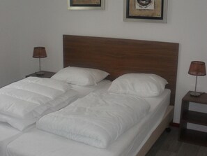 Villa | 5 bedrooms, individually furnished, bed sheets - Half-timbered House 30 km From Maastricht (Susteren)