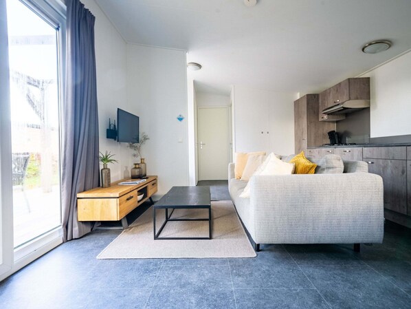 Chalet | Living room - Modern Chalet Near De Veluwe National Park (Otterlo)