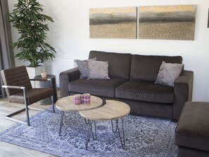 Living area - Chalet Near Zuiderzee With Garden (Biddinghuizen)