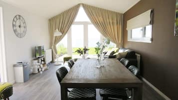 Chalet | Tempat makan