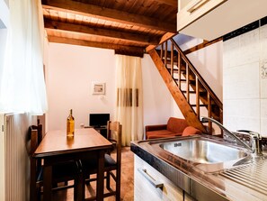 Dining - Sun Kissed Apartment in Volimes near Sea near Blue Caves (Zakynthos)
