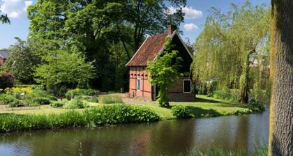 Comfortable Chalet Located in the Green Achterhoek