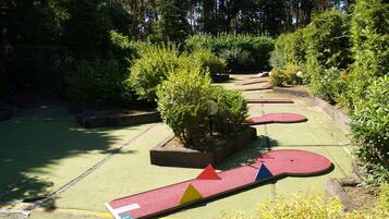 Chalet | Property grounds