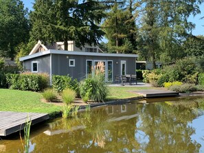 Chalet | Exterior - Modern Chalet Located in the Achterhoek (Lochem)