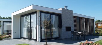 Modern Chalet 1 km. of a National Park