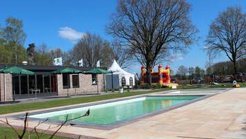 Chalet | Pool | Outdoor pool