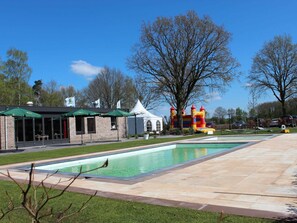 Chalet | Pool | Outdoor pool - Modern Chalet 1 km. of a National Park (IJhorst)
