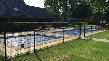 Chalet | Pool | Outdoor pool
