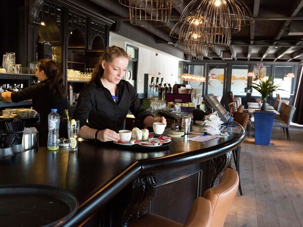 シャレー | レストラン