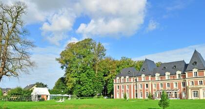 Comfortable Castle Apartment Located Near the Normandy Coast