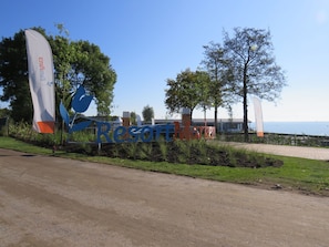 Exterior - Compact, Modern Lodge Nearby the Markermeer (Bovenkarspel)