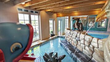 Chalet | Pool | Outdoor pool
