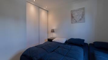 House | 3 bedrooms, individually furnished, bed sheets