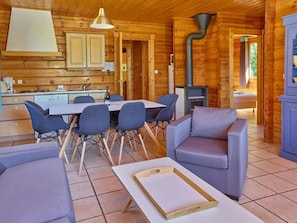 DVD player - Comfortable Cottage With a Fireplace Nearby a Forest (Gimouille)