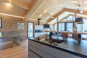 Private kitchen - Luxury Chalet in Ennsling near Schladming with Private Spa (Haus)