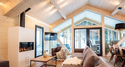 Luxury Chalet in Ennsling near Schladming with Private Spa