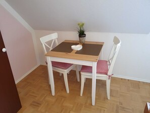 Dining - Deichhof Dangast, Appartement Deichblick - Apartment Deichblick (Varel)