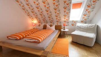 1 bedroom, WiFi, bed sheets