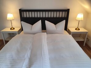 3 chambres, bureau, lit parapluie, Wi-Fi