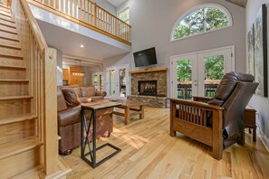 Smart TV, fireplace, table football