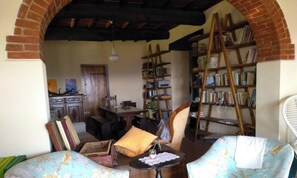 Smart TV, books - Independent farmhouse from the 1200s, use exclusive, Chianti 20km from Florence (Strada In Chianti)