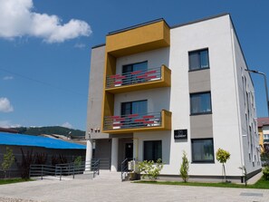 Exterior - Clement Apartments (Piatra Neamt)