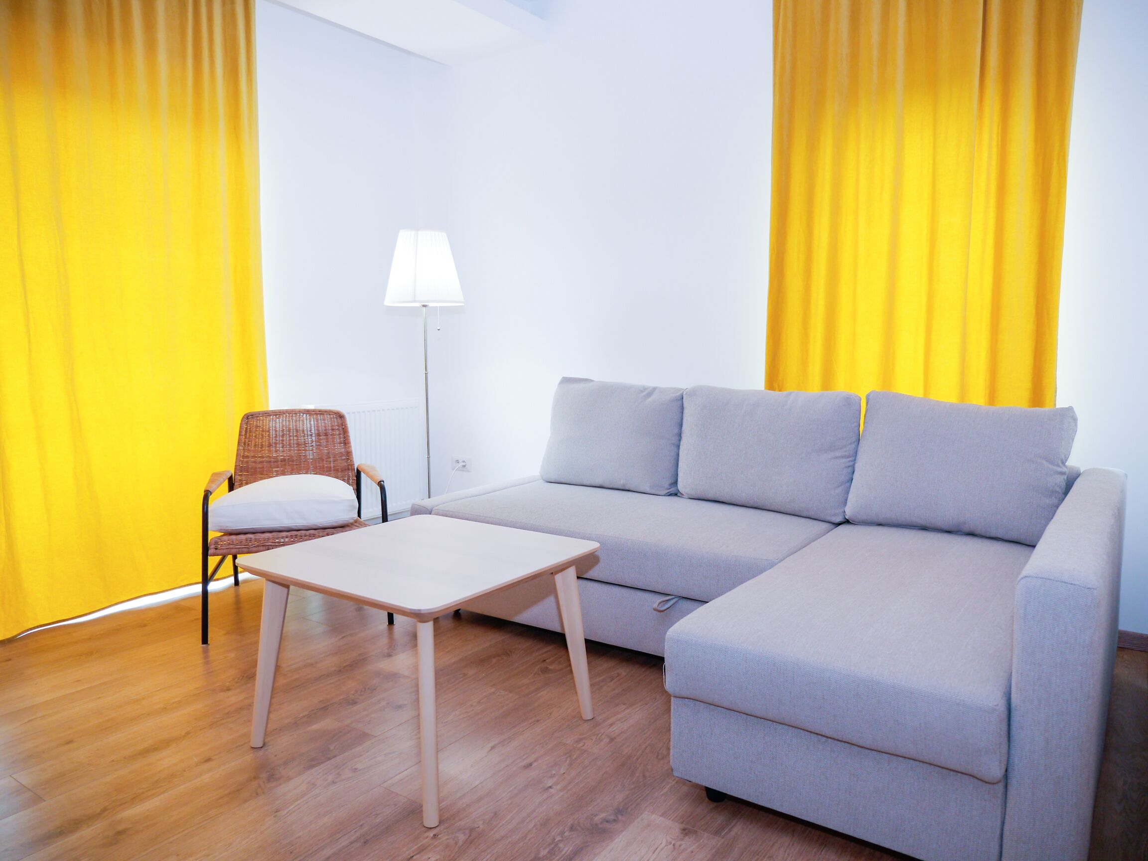 Deluxe Studio | Living area | Flat-screen TV