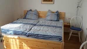 3 Schlafzimmer, Bügeleisen/Bügelbrett, Reisekinderbett, WLAN