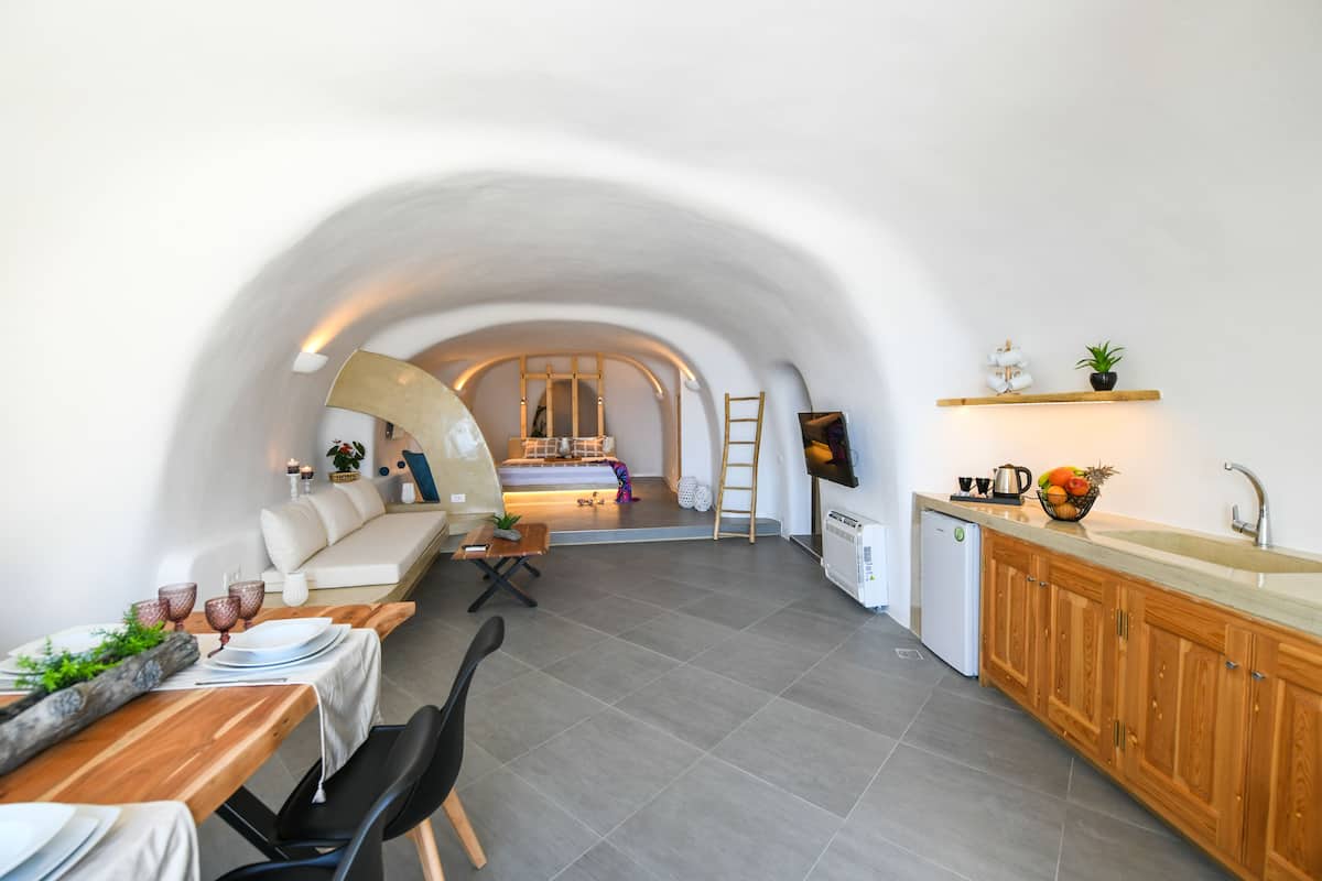 Luxury Villa (Efis Home 2) | Private kitchenette | Mini-fridge, electric kettle, cleaning supplies, freezer