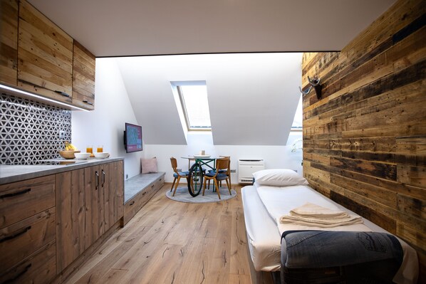 Apartment (12) | 1 bedroom, desk, free WiFi