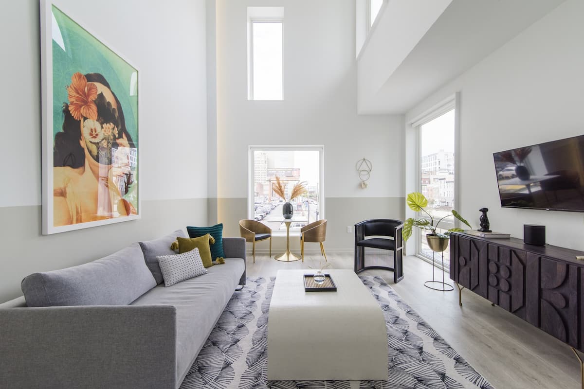Second-floor apartment | Living area | 42-inch flat-screen TV with digital channels, TV, smart speakers