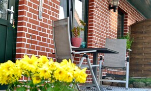 Outdoor dining - Ferienzimmer Sonnenlust (Ückeritz)