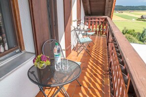 Outdoor dining - Ferienwohnung Stumbaum (Andechs)
