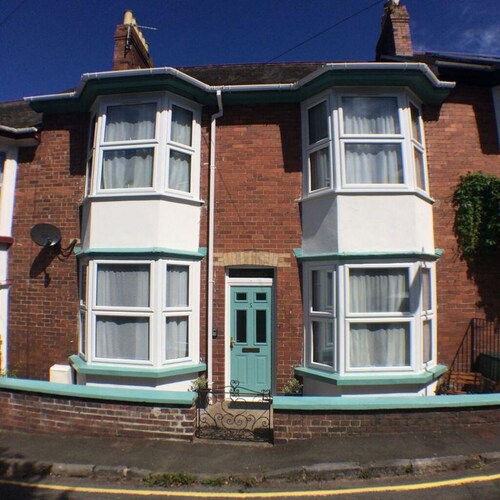 Ground floor apartment in the centre of the historic market town of Totnes