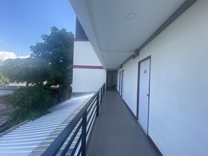 Hallway - OYO 1135 Triple A Residence (Chiang Mai)