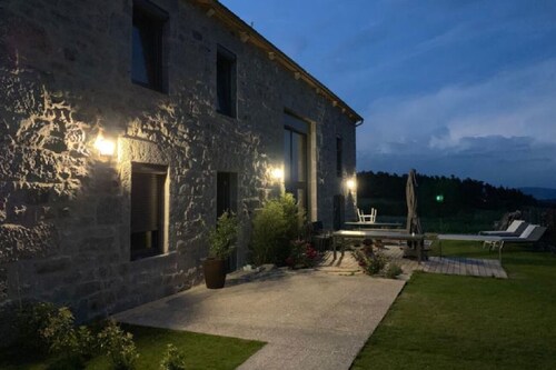Magnificent Gîte between AUBRAC and MARGERIDE