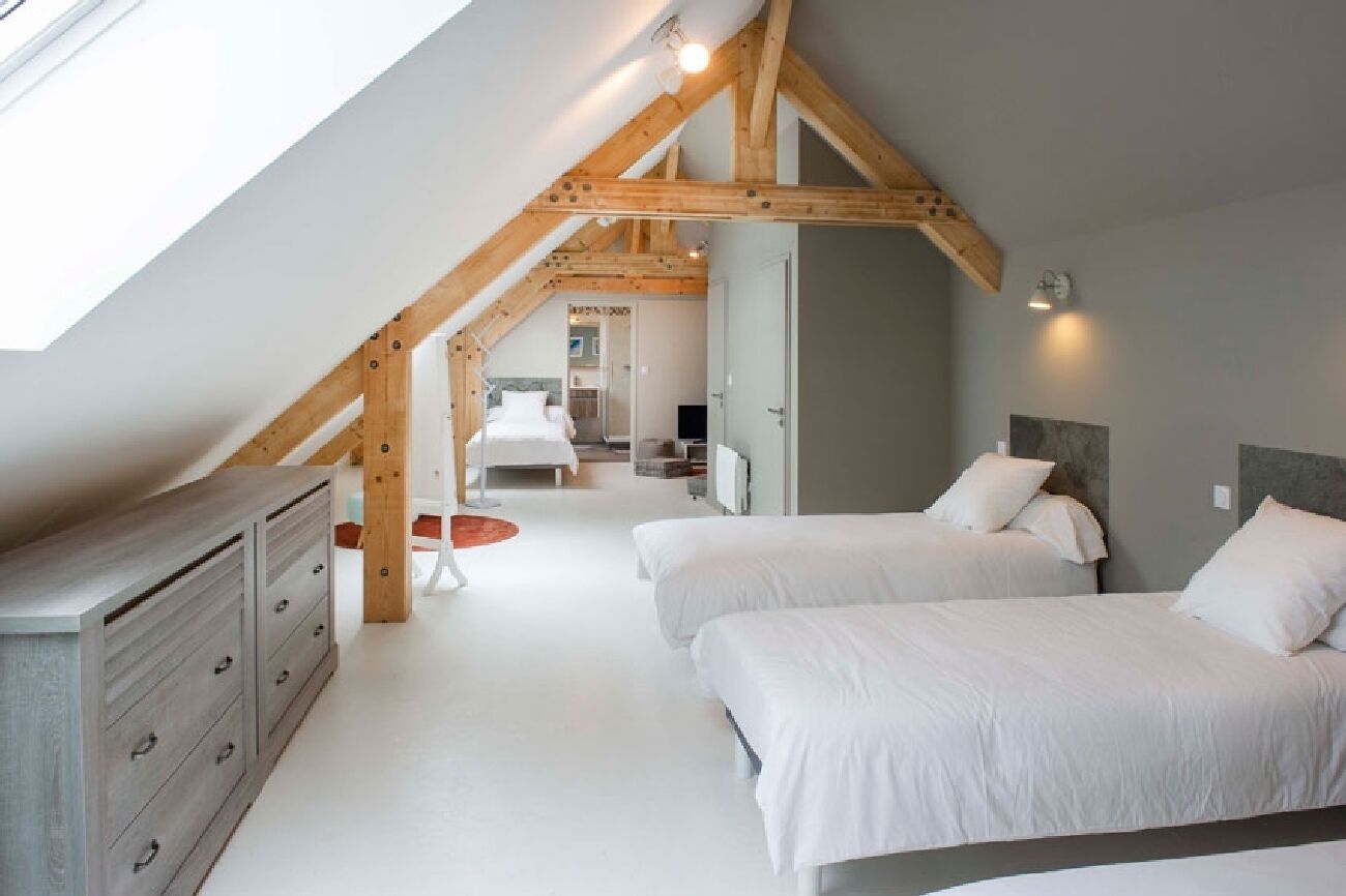 7 chambres, fer et planche à repasser, Wi-Fi, draps fournis