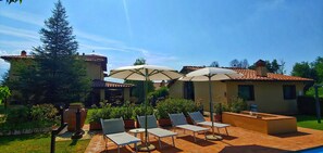Terrace/patio - Villa with Pool - 3 Bedrooms with independent bathroom (Rignano sull'Arno)