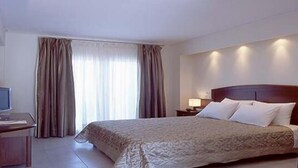 Unclassified image, 3 of 10, button - Esperides Resort (Meganisi)