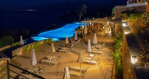 Piscina a l'aire lliure de temporada 