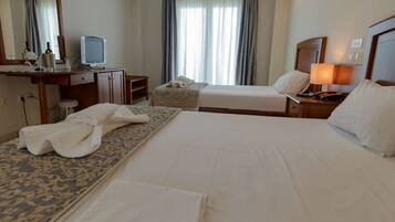 In-room safe, laptop workspace, blackout curtains, free WiFi